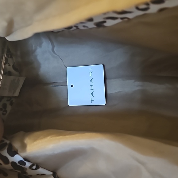 NWT Tahari 2T ToddlerJacket w/leopard partial lining - Picture 4 of 4